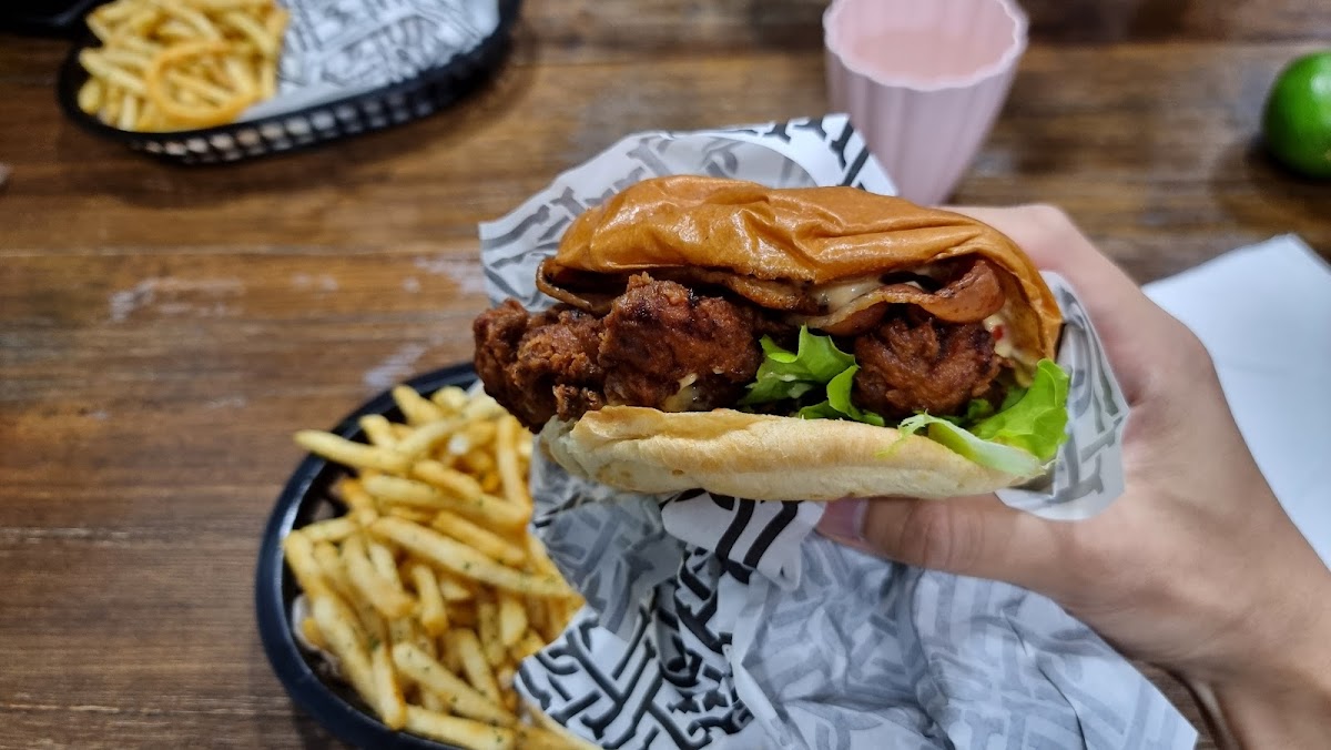 BL Burgers Photo 2