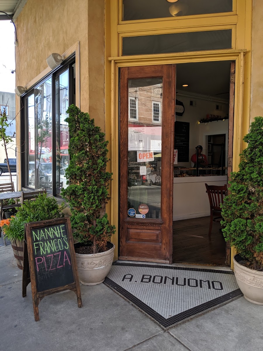 Nannie Franco's Pizzeria