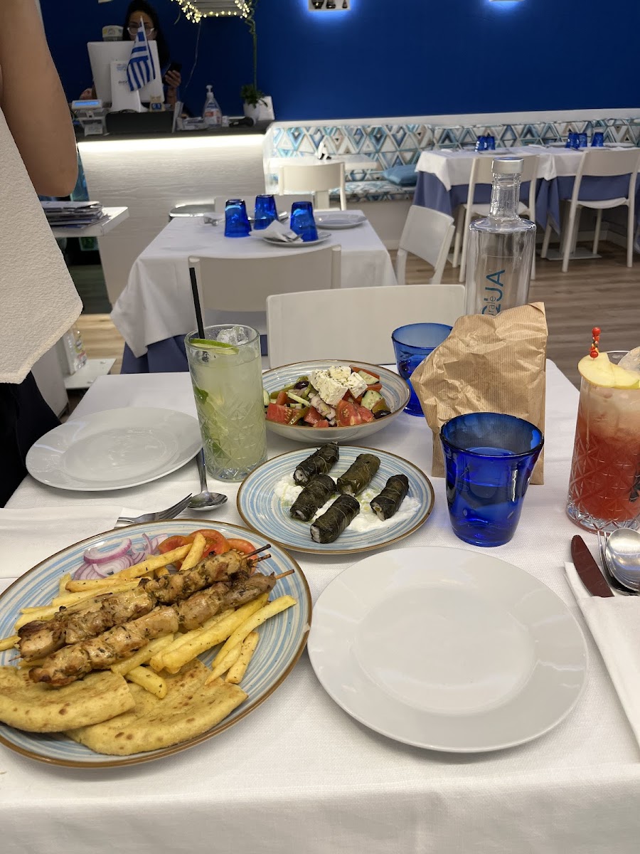 MAZI ristorante greco Photo 4