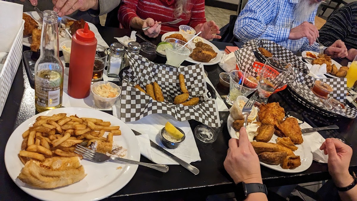 The Alley Pub & Grill Photo 5