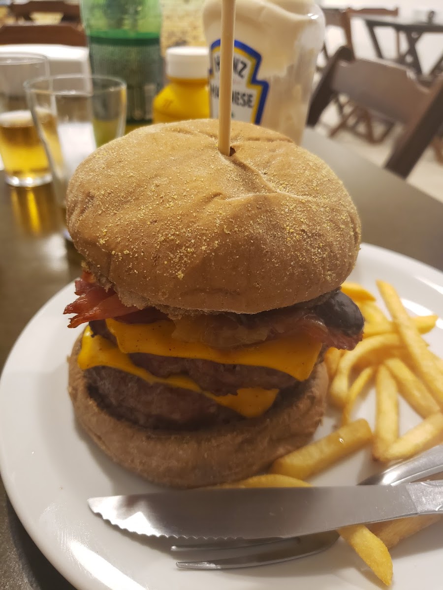 Beach Burger Photo 6