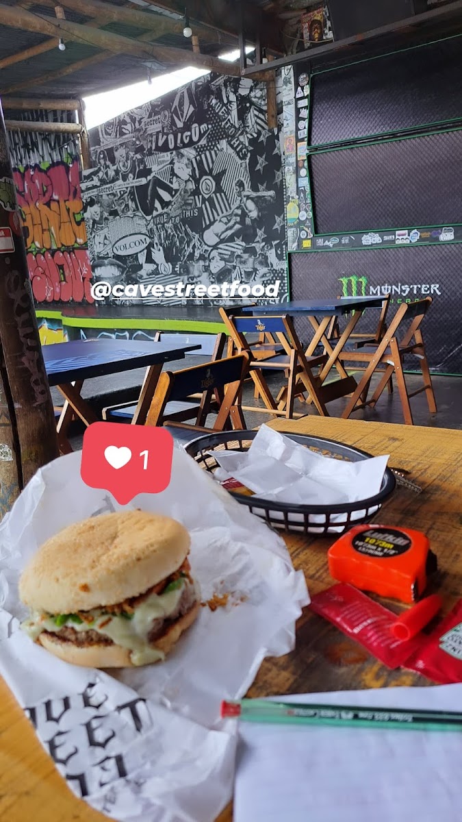 Cave Street Food