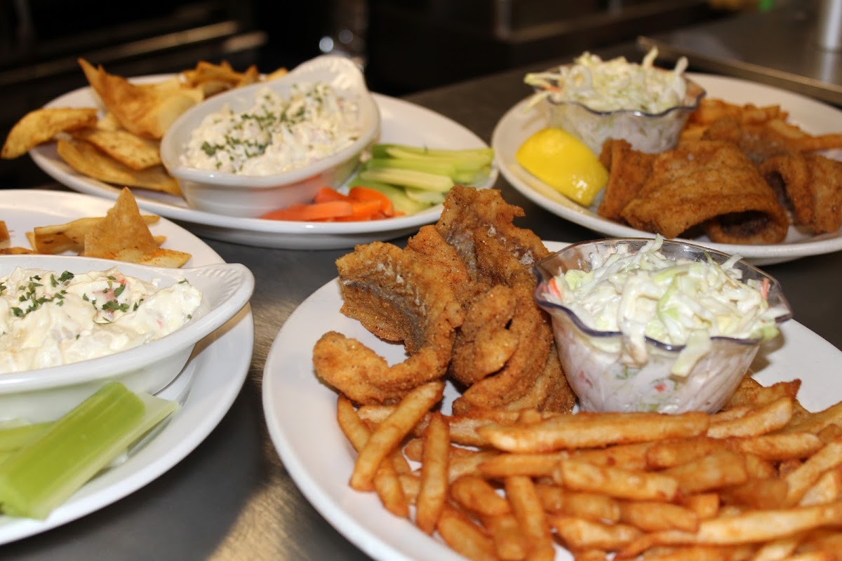 Toonie's Fish & Steak House Photo 3