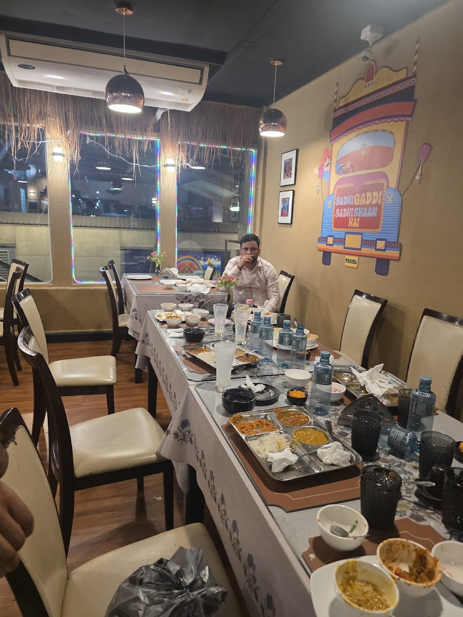 Vegan India - Pure Vegetarian Indian Restaurant Near MBK Mall Photo 9