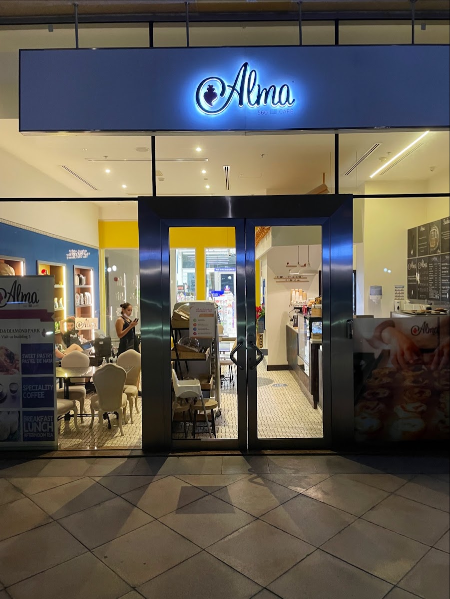 Alma 560 Cafe