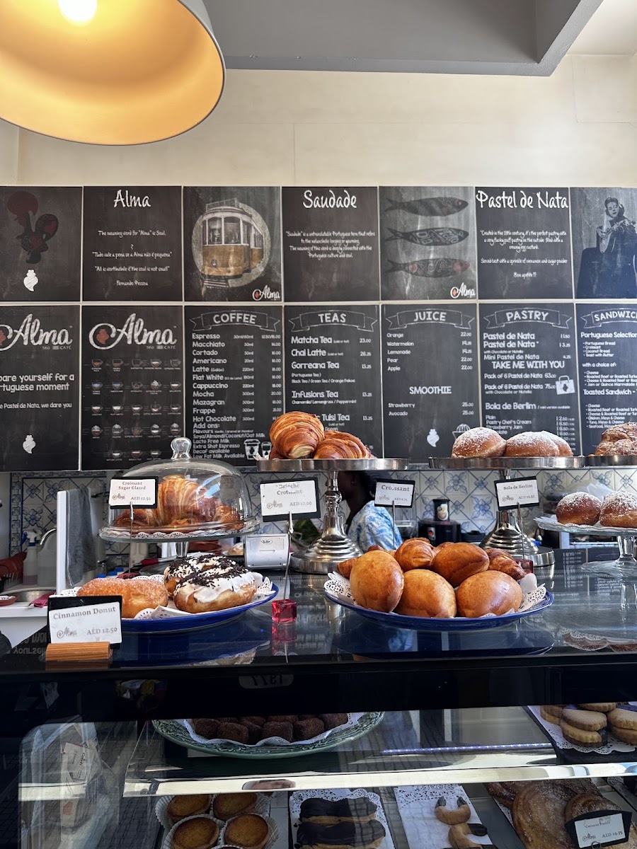 Alma 560 Cafe Photo Menu 9