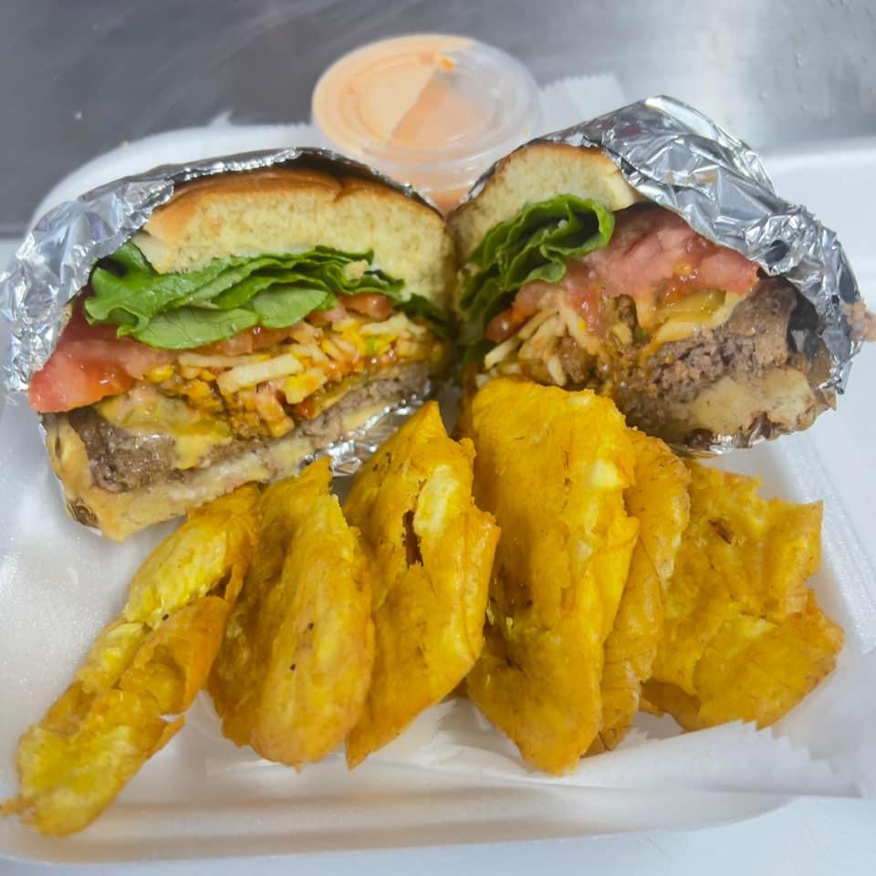 VENENO'S BURGERS LLC Photo 10