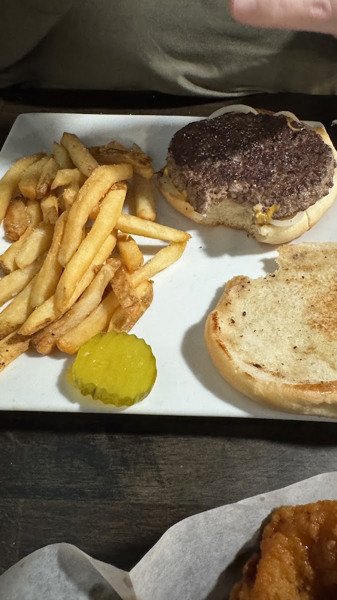 The Tipsy Tuna Bar & Grill Photo 10