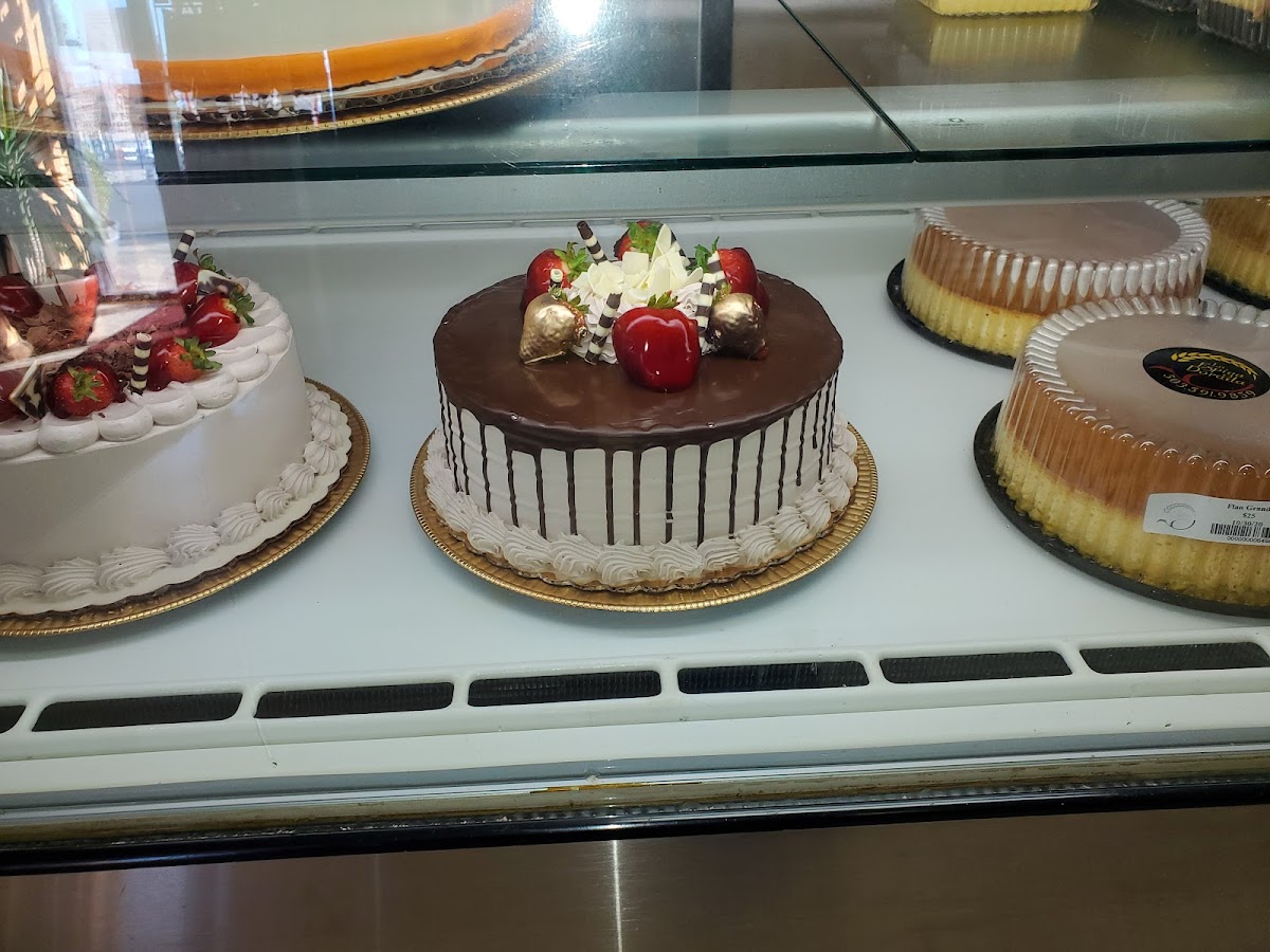 La Espiga Dorada Bakery Photo 6