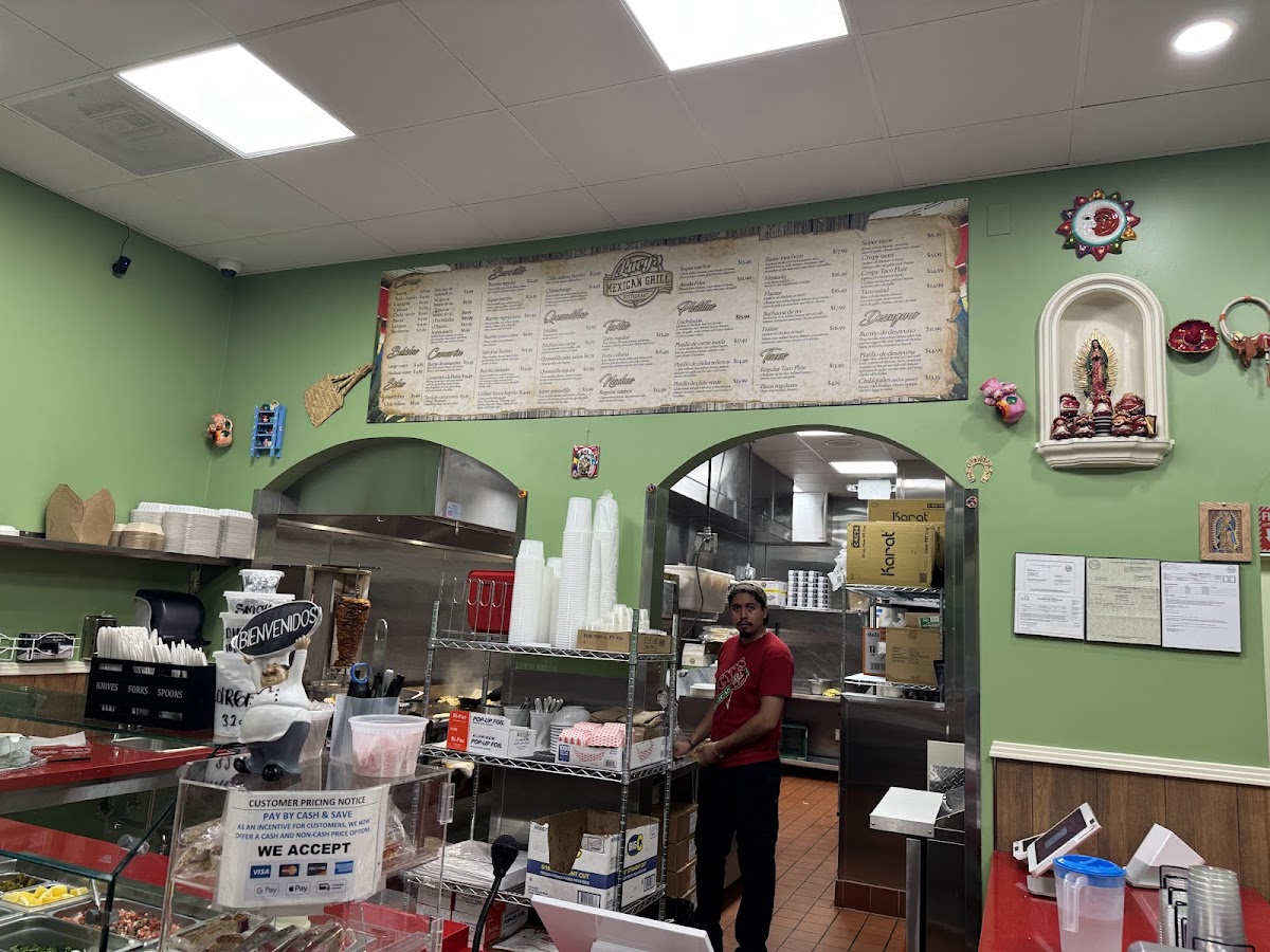 Lucy's Mexican Grill Photo 4