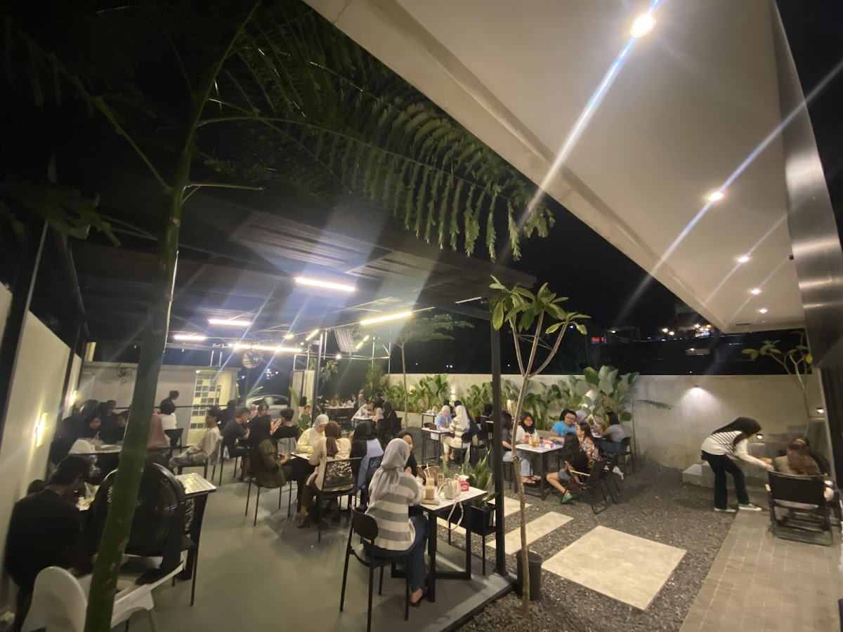 RATATA COFFEE & KITCHEN Photo 4