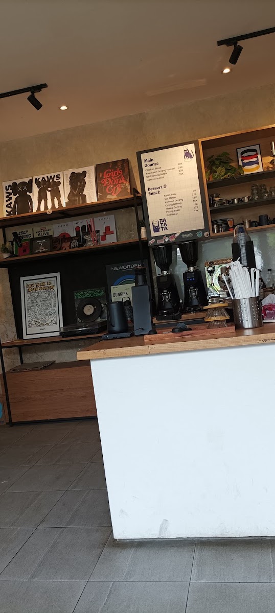 RATATA COFFEE & KITCHEN Photo 5