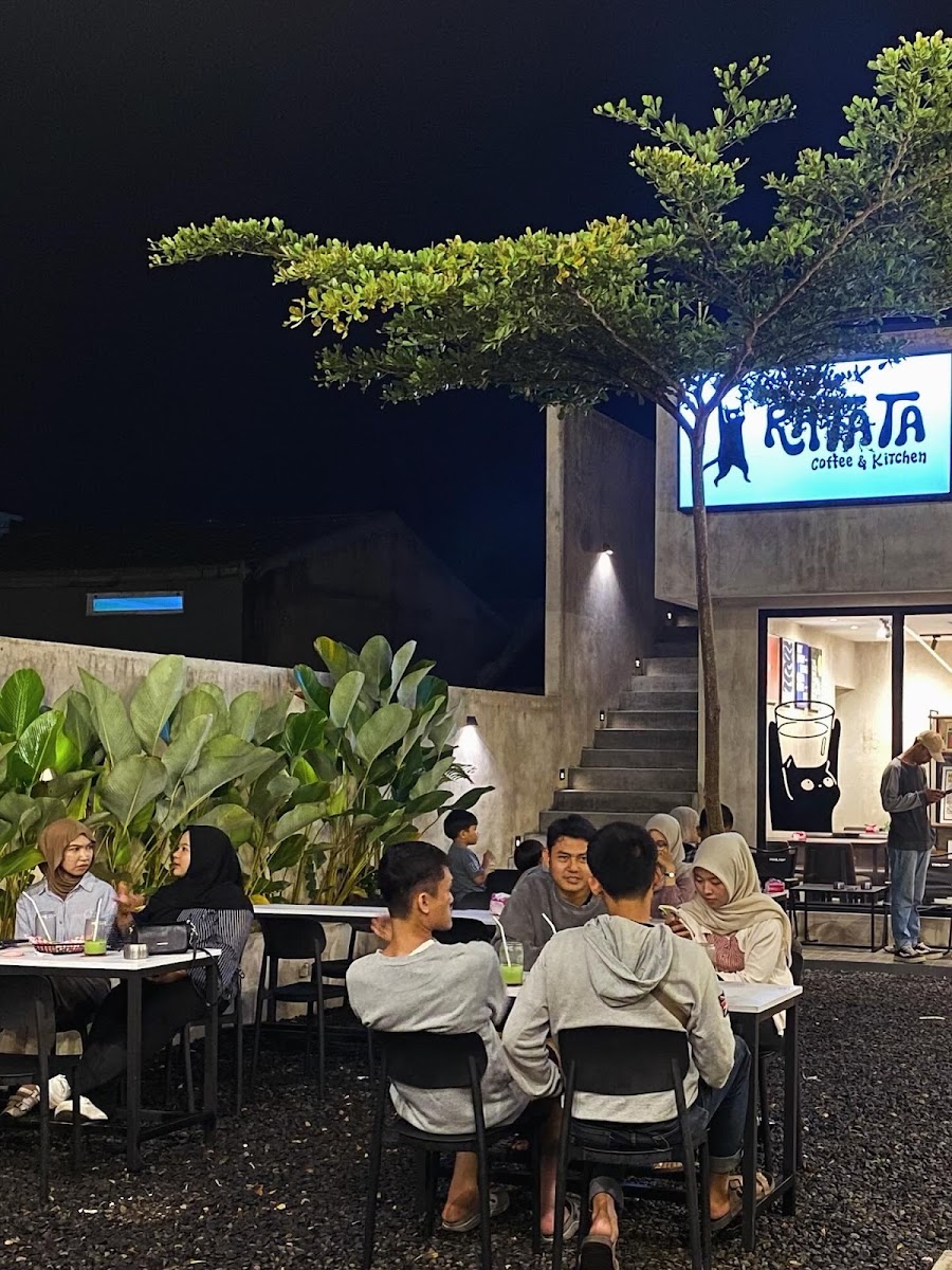 RATATA COFFEE & KITCHEN Photo 7