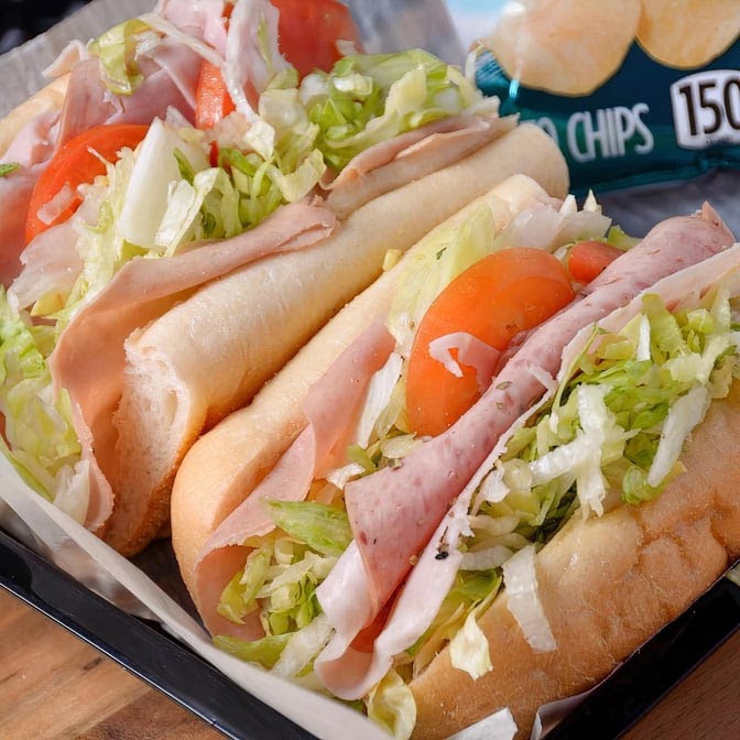 Lee's Hoagie House Photo 2
