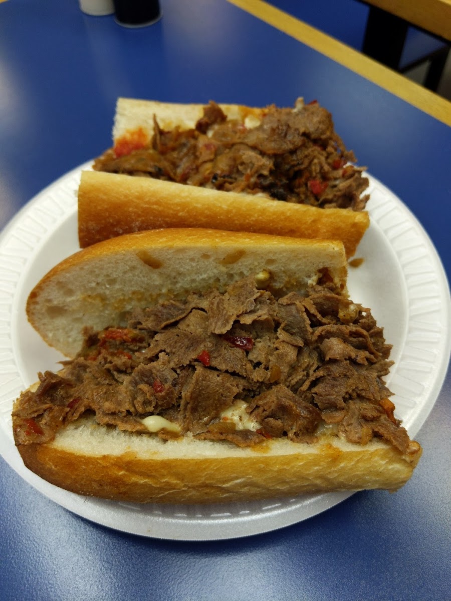Lee's Hoagie House Photo 6