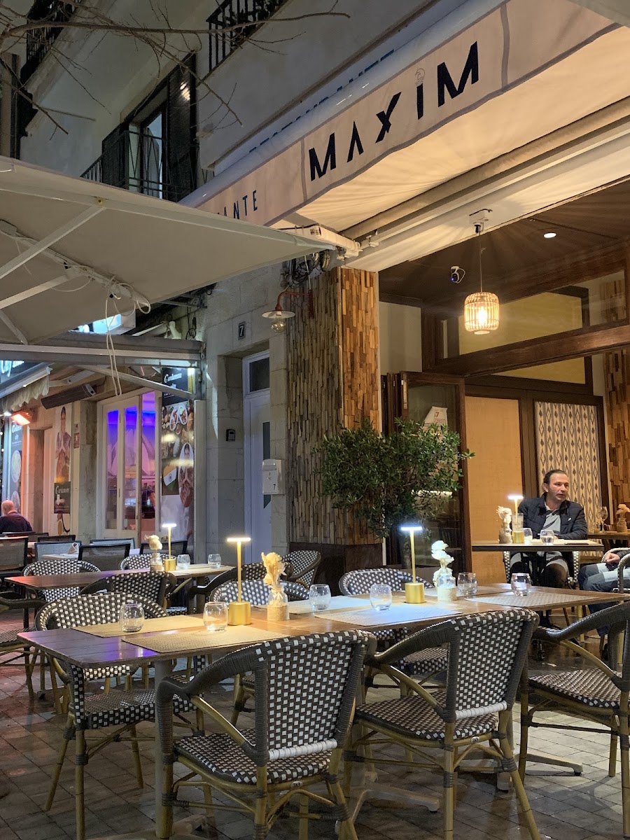 Maxim Restaurant