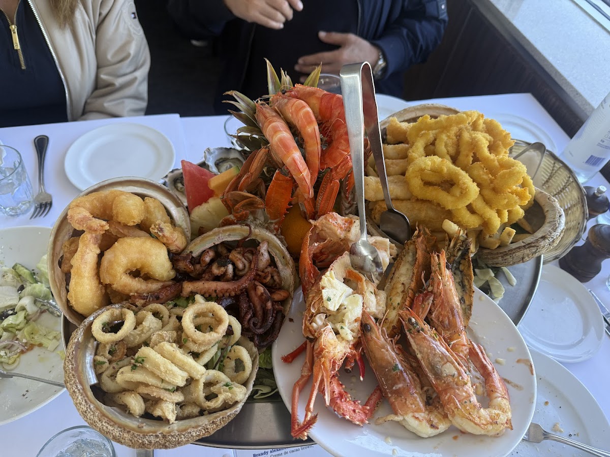 Bayblu Seafood Restaurant Photo 3