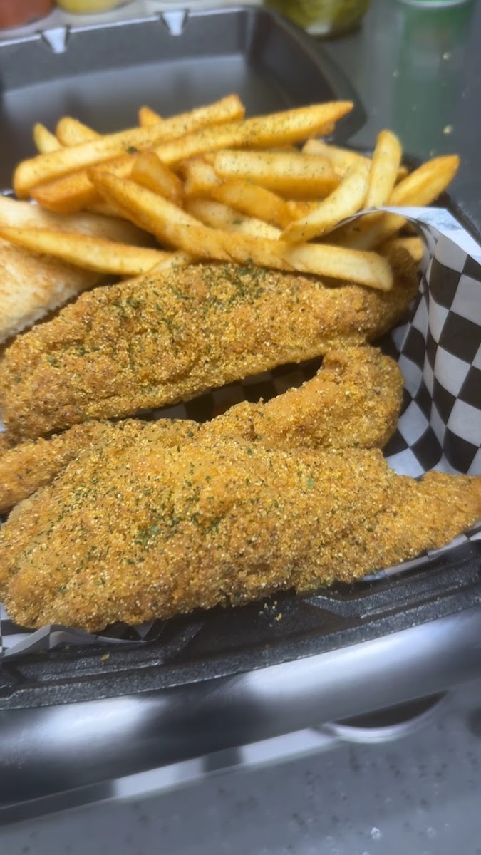 So Clucking Good Cajun Wings Photo 6