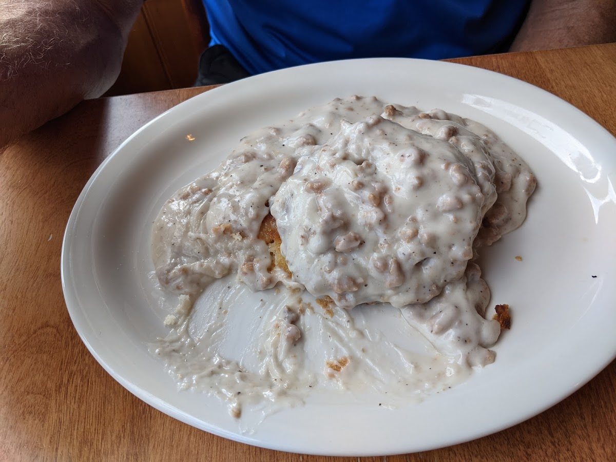 Karen's Main Street Diner Photo 7