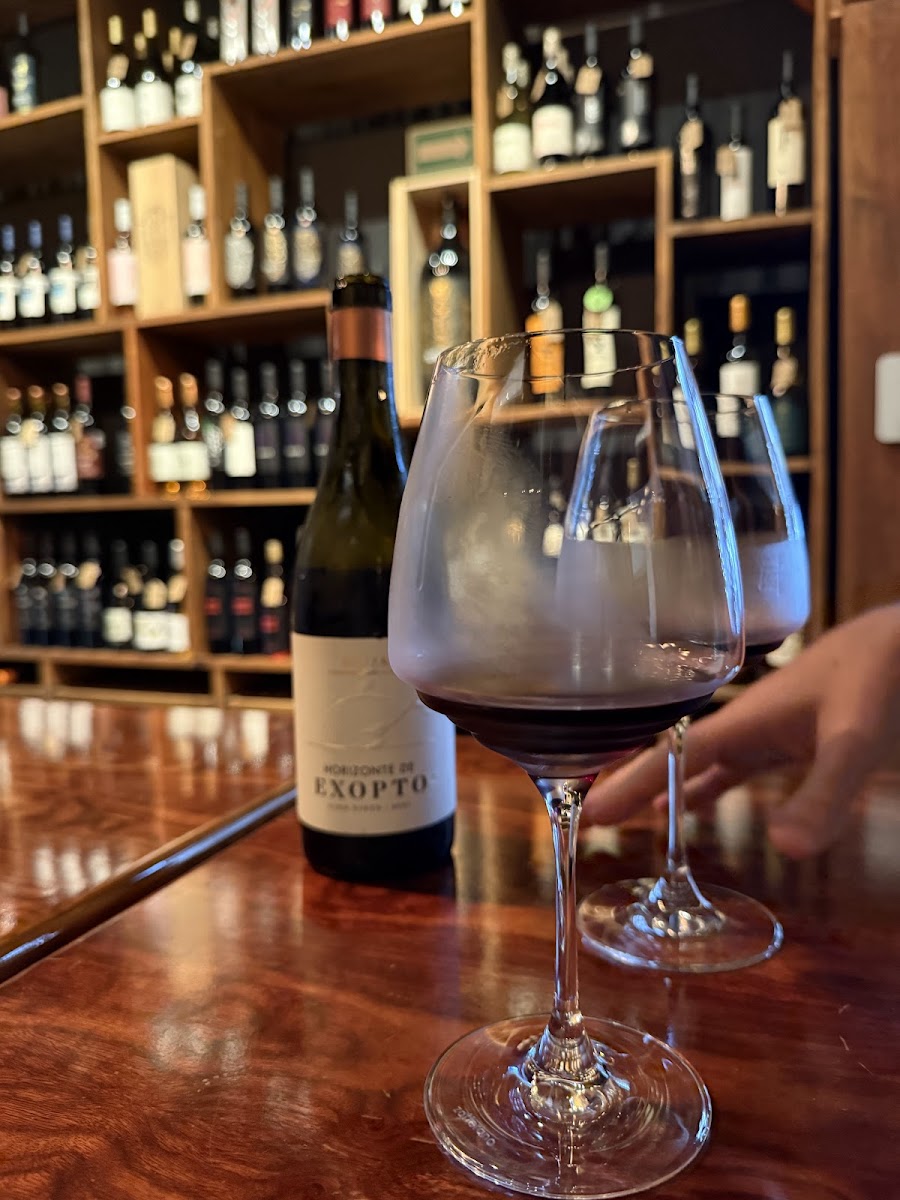 Wine O'Clock Boutique Photo 4