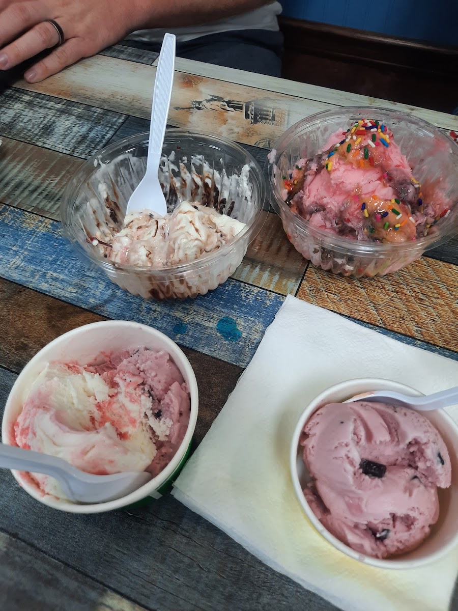 Bala Ice Cream Photo 10