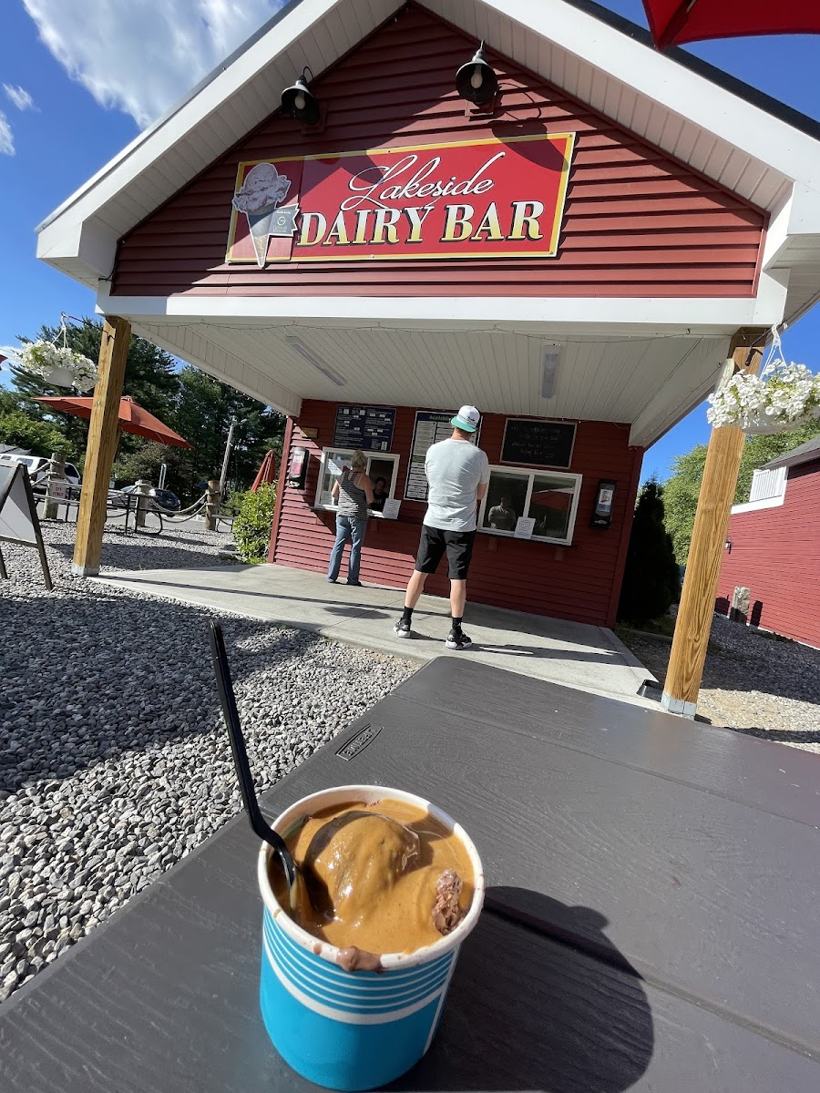 Lakeside Dairy Bar
