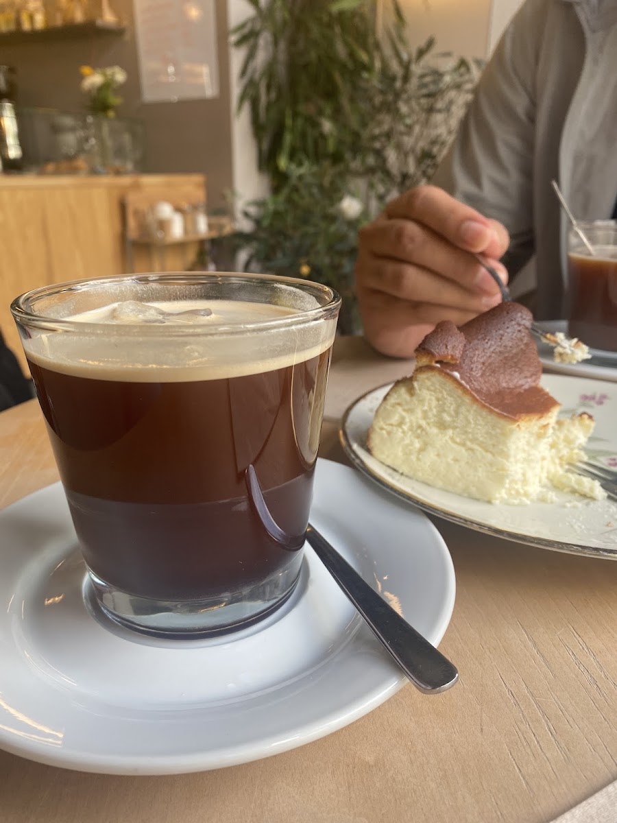Café Nea Photo 8