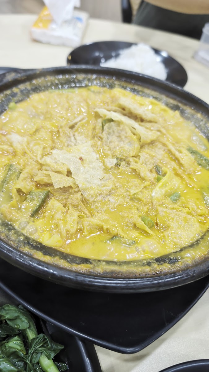 Uncle Yang Curry House • HQ • KSL 安仔咖喱鱼头 • 总行 Photo 2