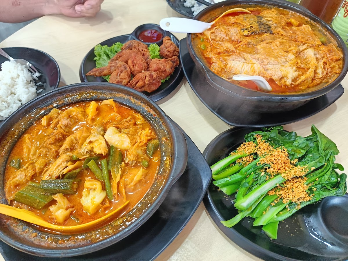 Uncle Yang Curry House • HQ • KSL 安仔咖喱鱼头 • 总行 Photo 4
