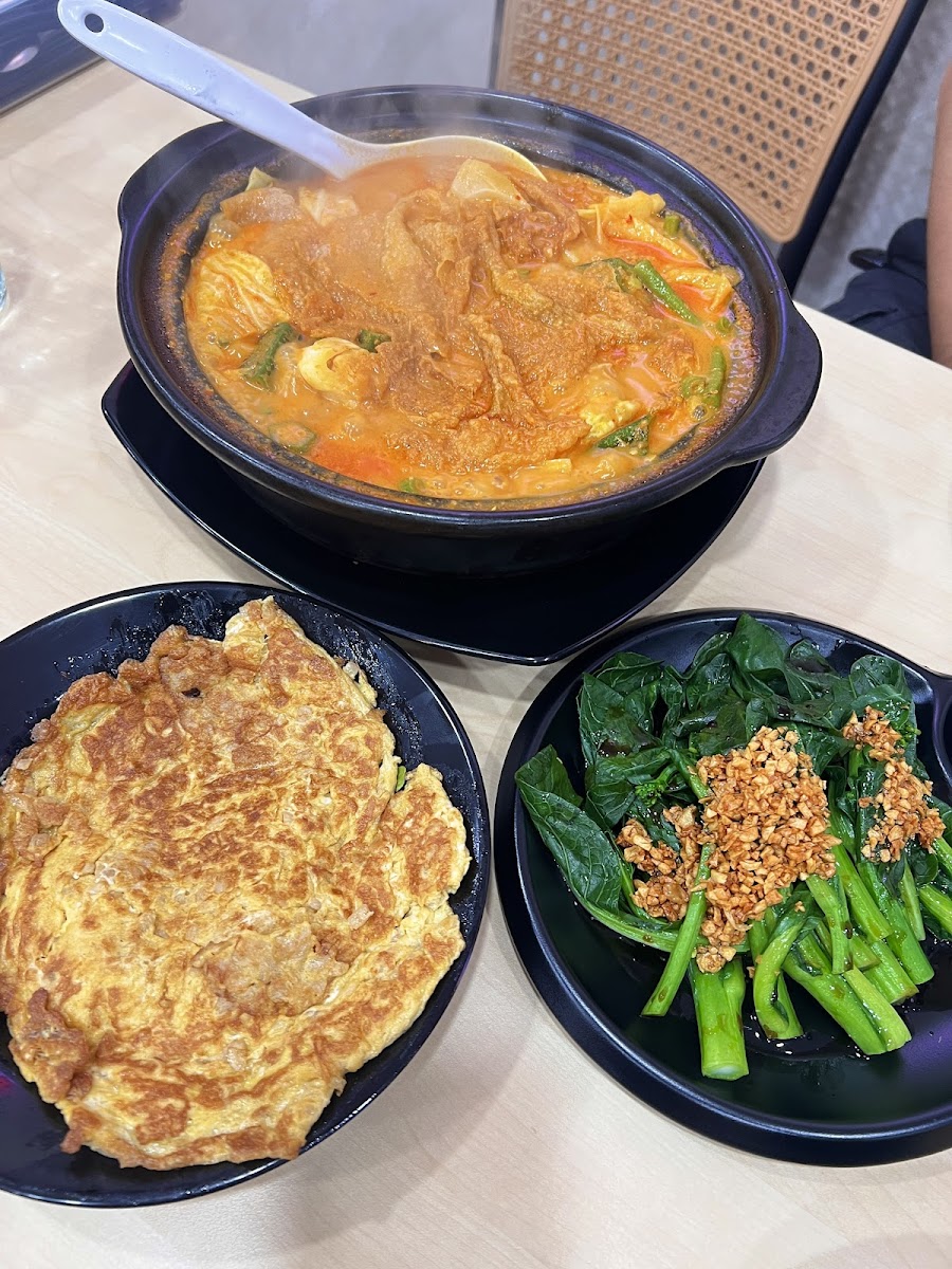 Uncle Yang Curry House • HQ • KSL 安仔咖喱鱼头 • 总行 Photo 5