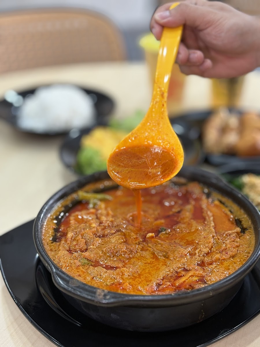 Uncle Yang Curry House • HQ • KSL 安仔咖喱鱼头 • 总行 Photo 8