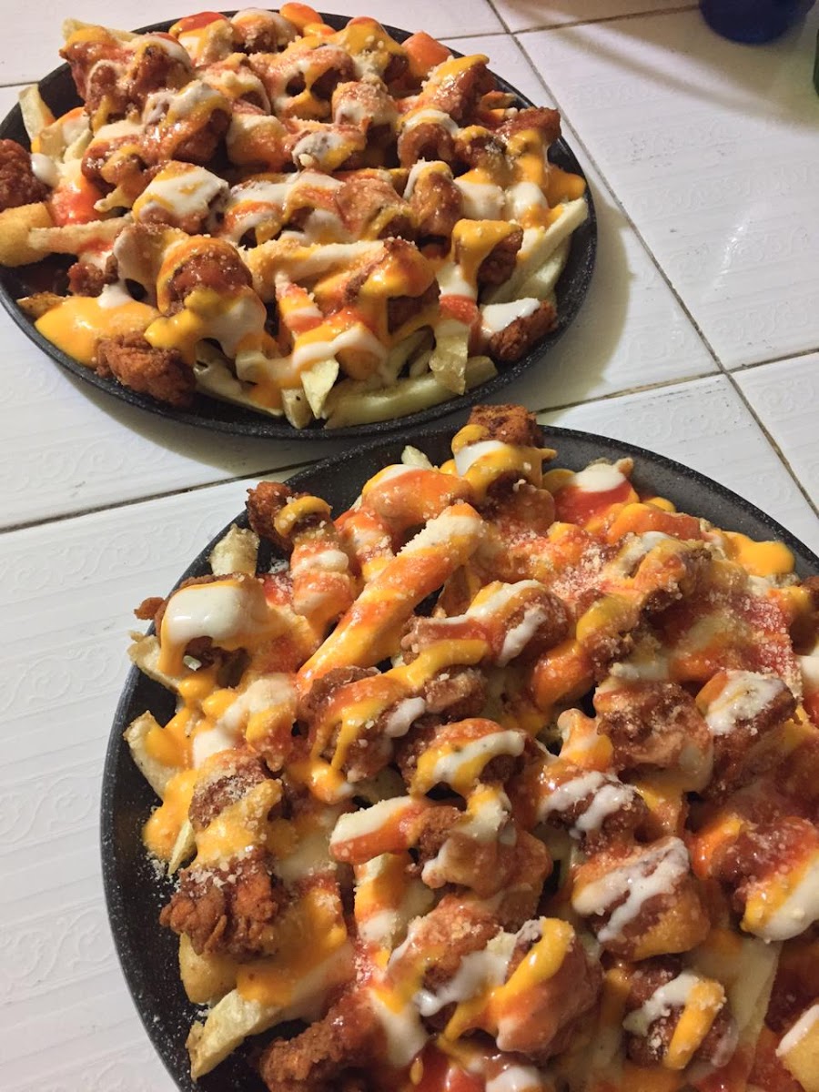 Roru's Boneless & Alitas Photo 5