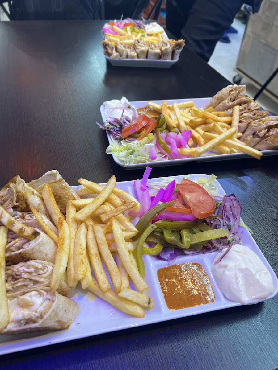 TAJ shawarma Photo 7