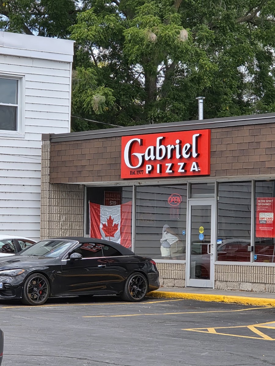 Gabriel Pizza Picton Photo 4