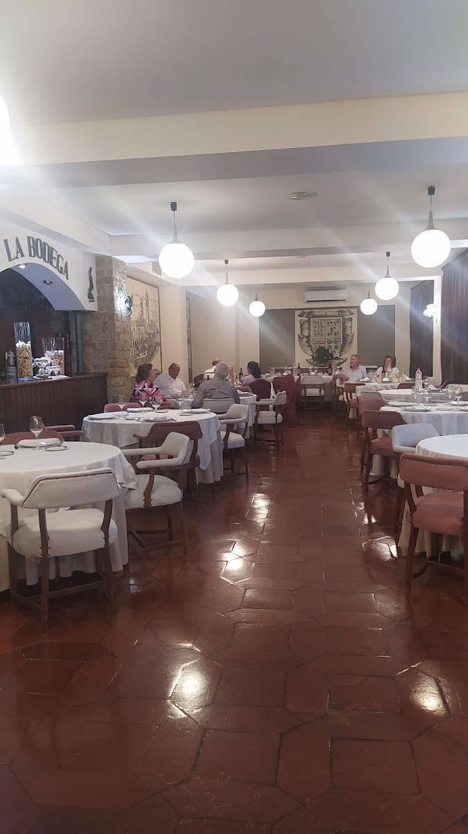 Restaurante La Bodega (@ Hotel Las Cigüeñas) Photo 2