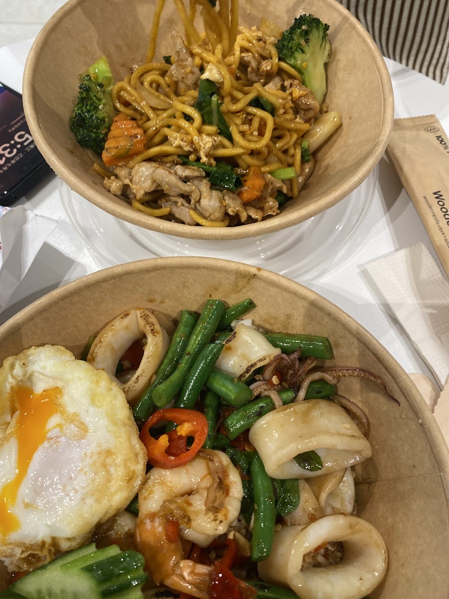 Red Wok Thai (Macquarie Centre) Photo 2