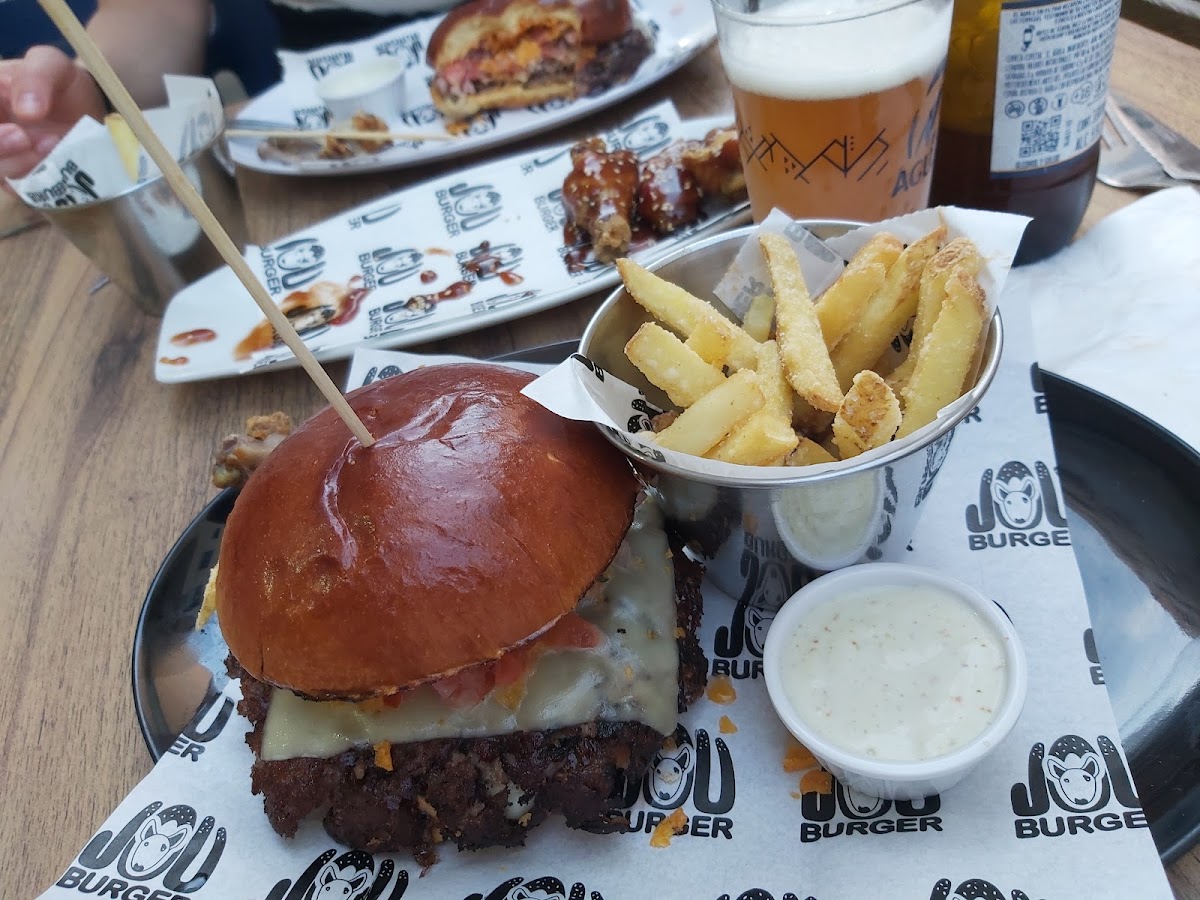 Jou Burger Photo 4