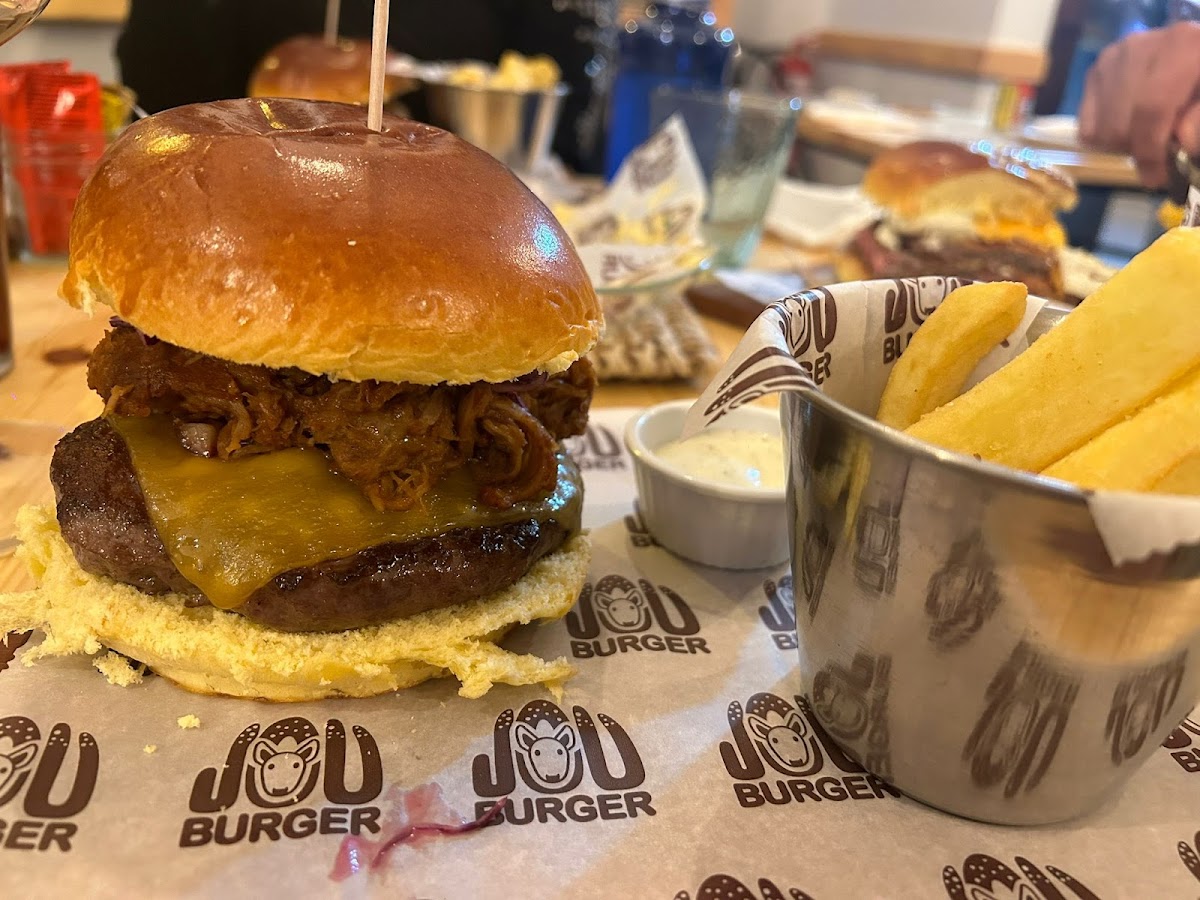Jou Burger Photo 5