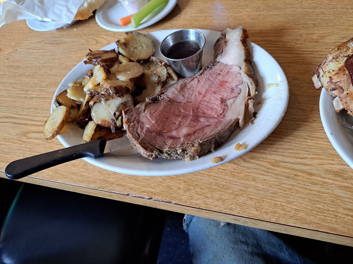 The Tap Eatery Photo 6