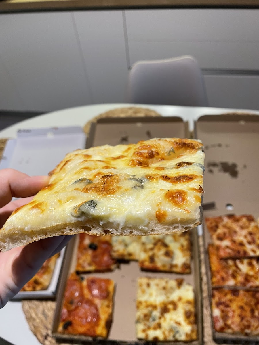 PIZZA CRUNCHY