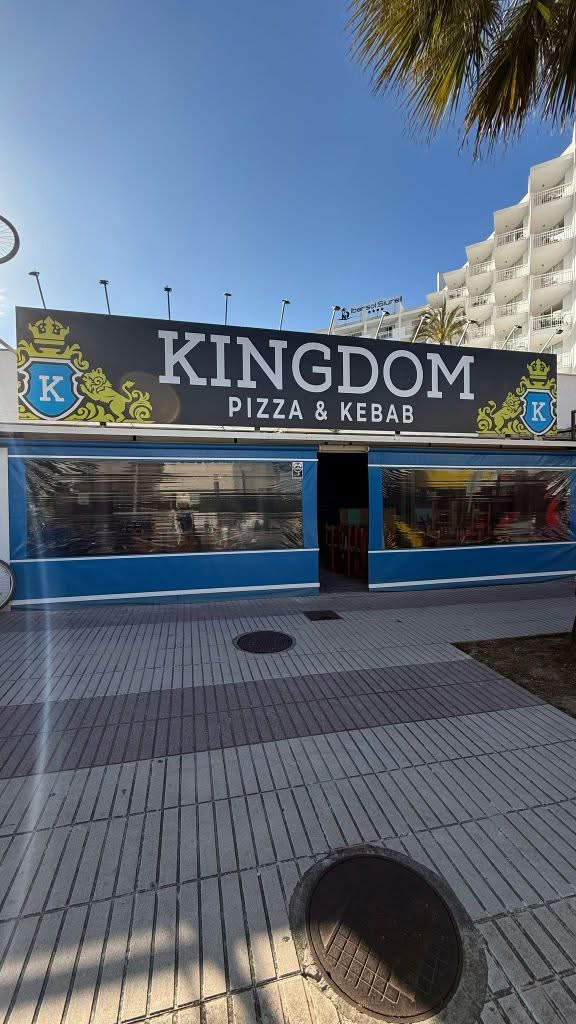 LA MONTAÑA PIZZA & KEBAB Photo 4