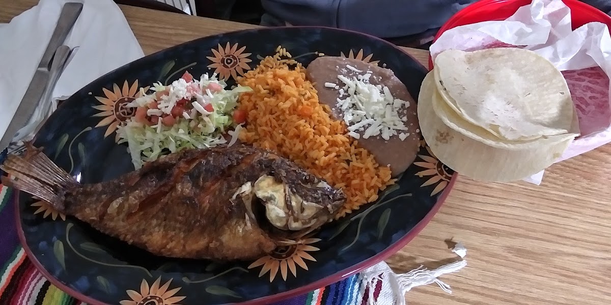 El Nopalito Mexican Restaurant and Pizzeria Photo 6