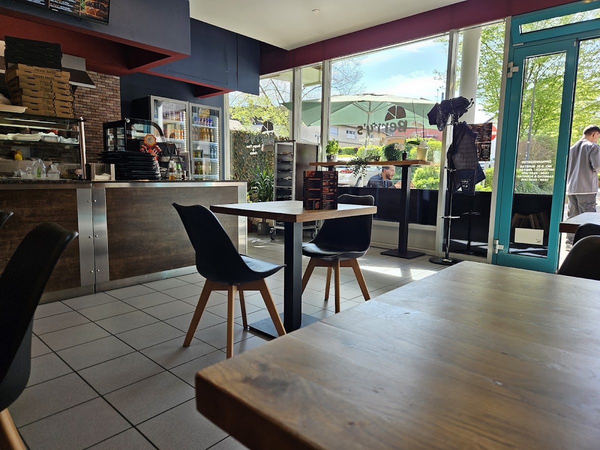 Berry's Burger, Pizza & Kebap Photo 7