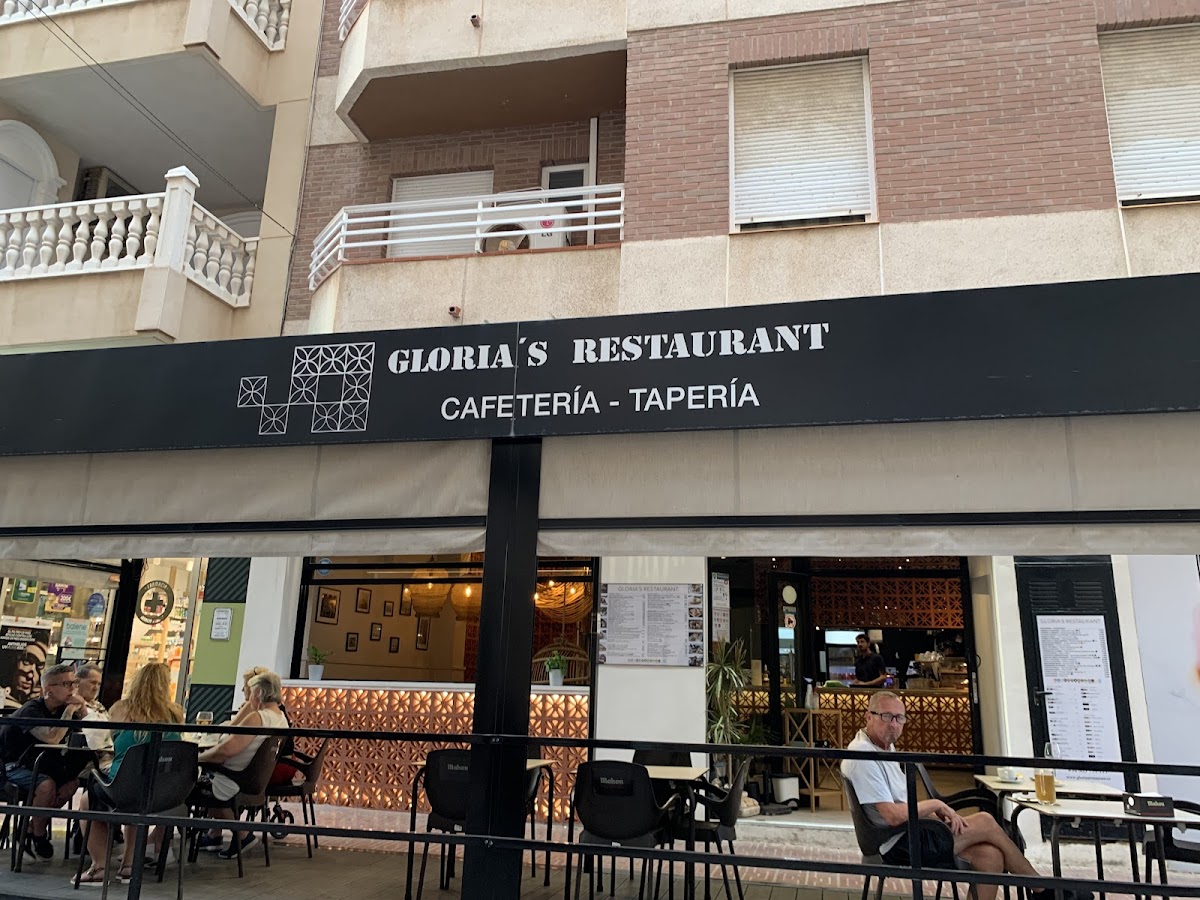 Gloria's Restaurant Cafetería Taperia Photo 4