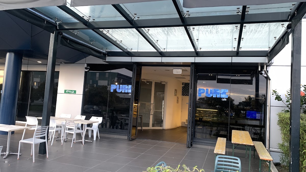 Pure Cafe Photo 3