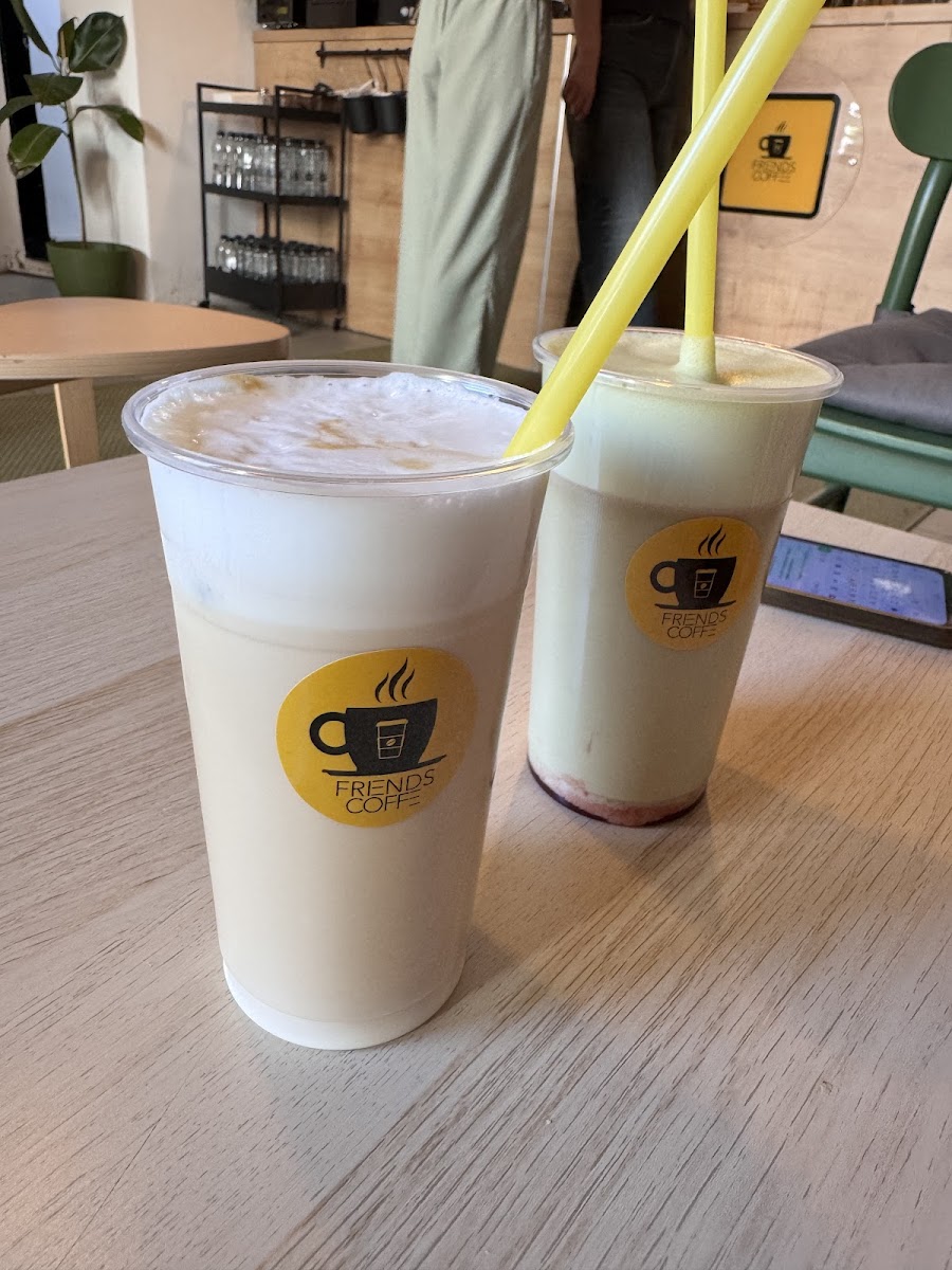 Friends Coffee Photo 5
