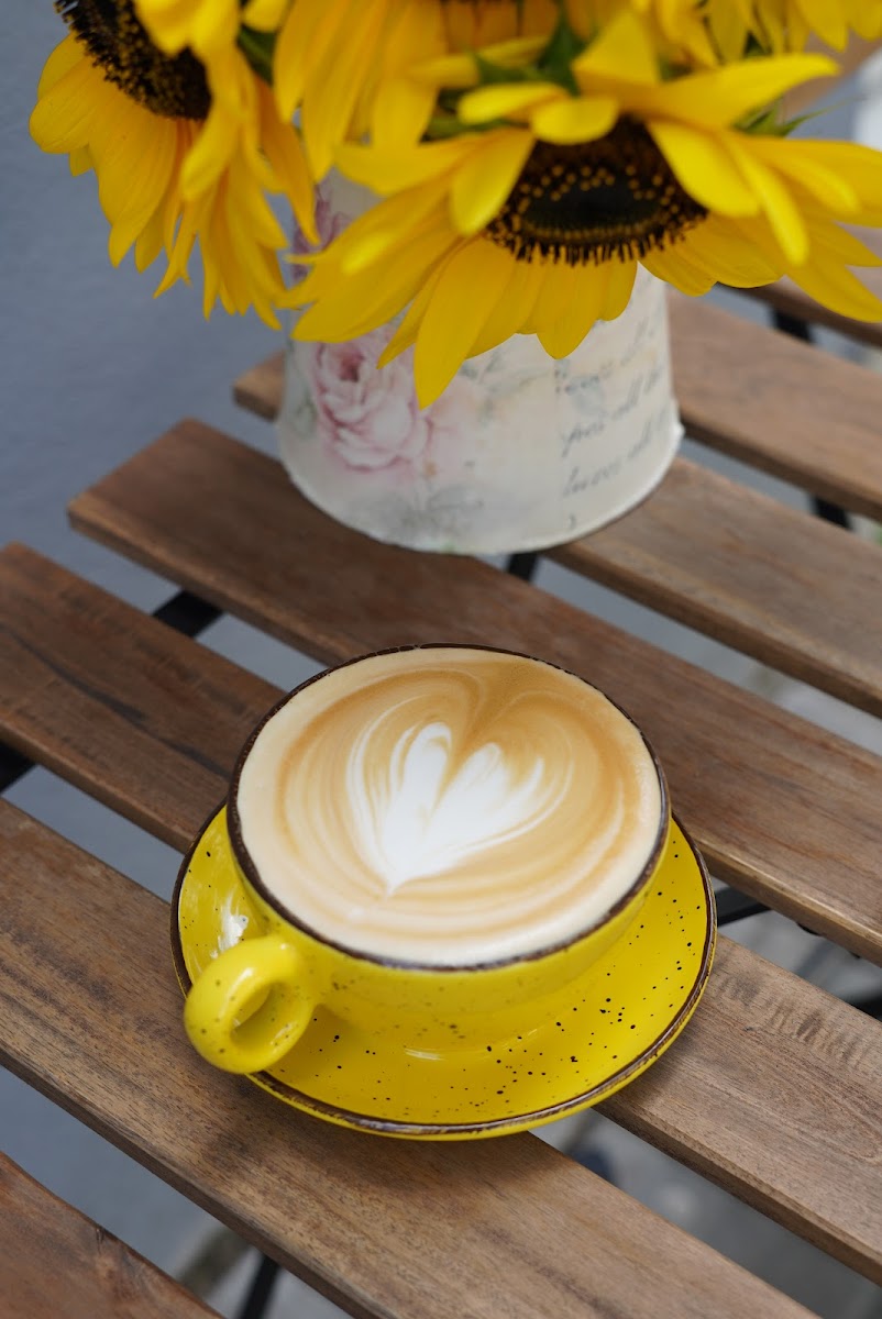 Friends Coffee Photo 7