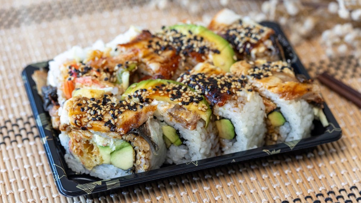 Sushi lab Photo 3