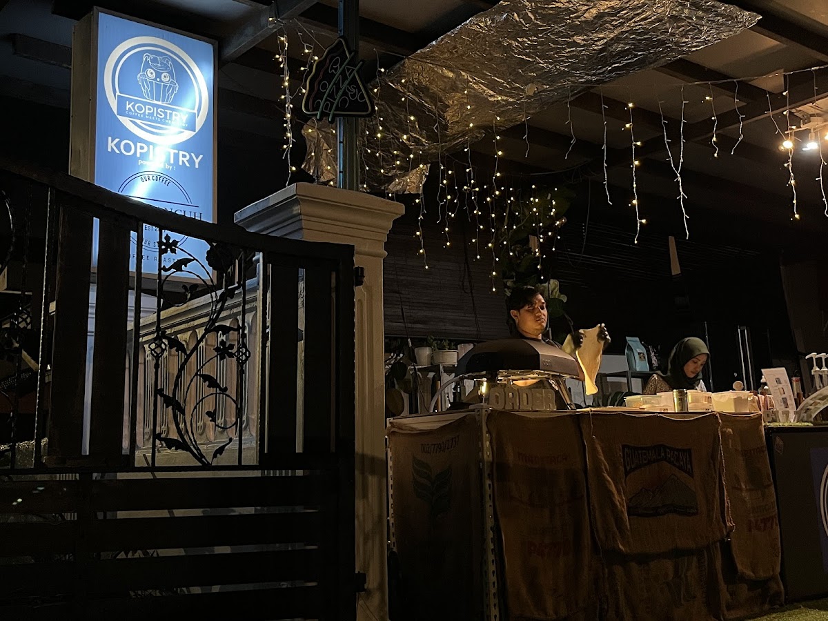 Kopistry Coffee & Pizza