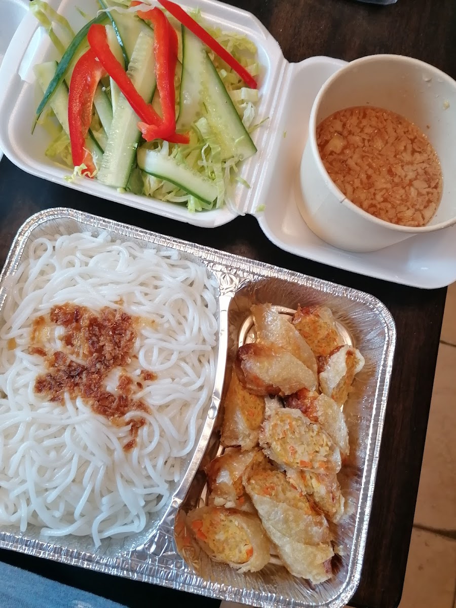 Mahn Diep Asia Bistro Photo 10